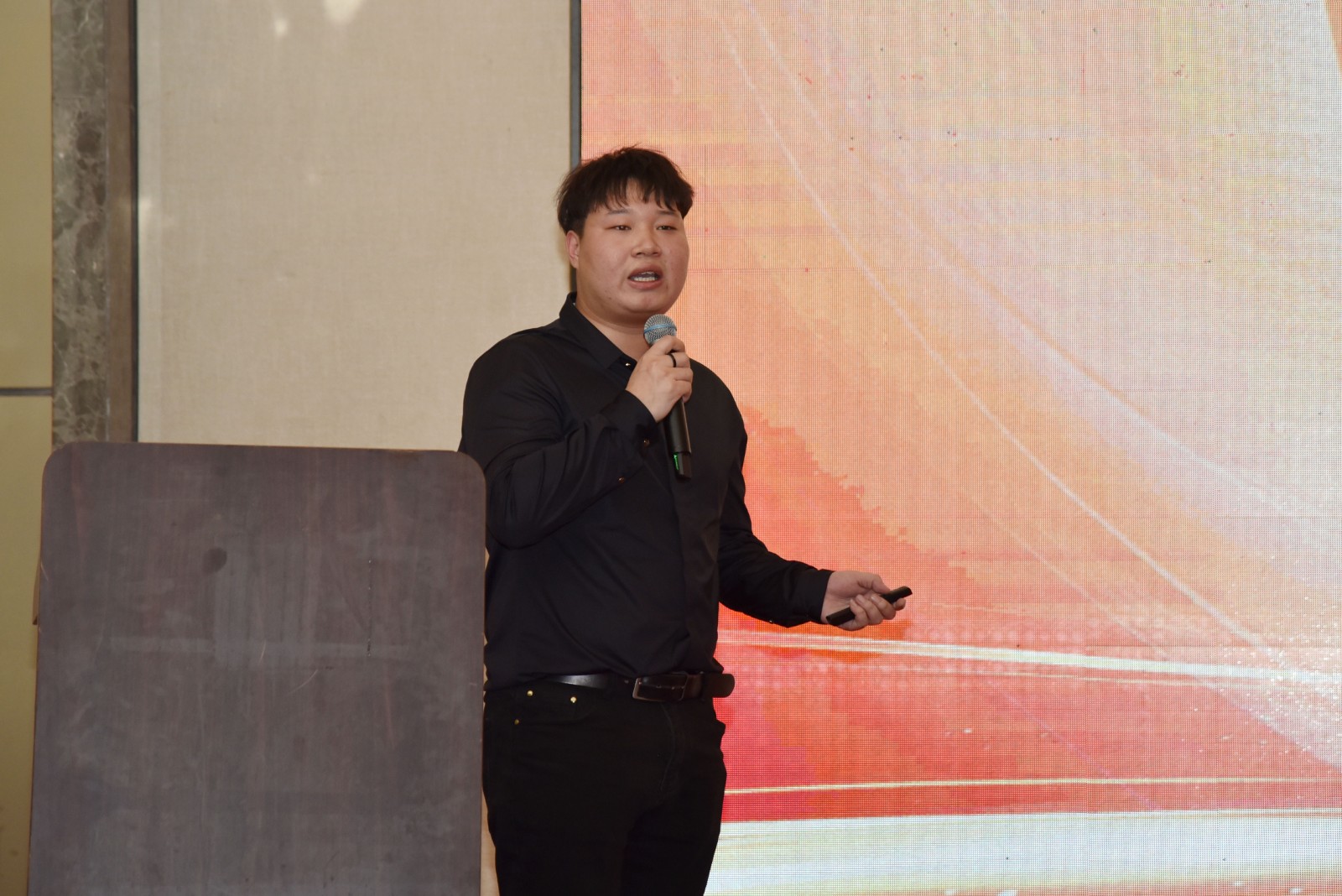 DSC_1631.jpg DSC_1631.jpg